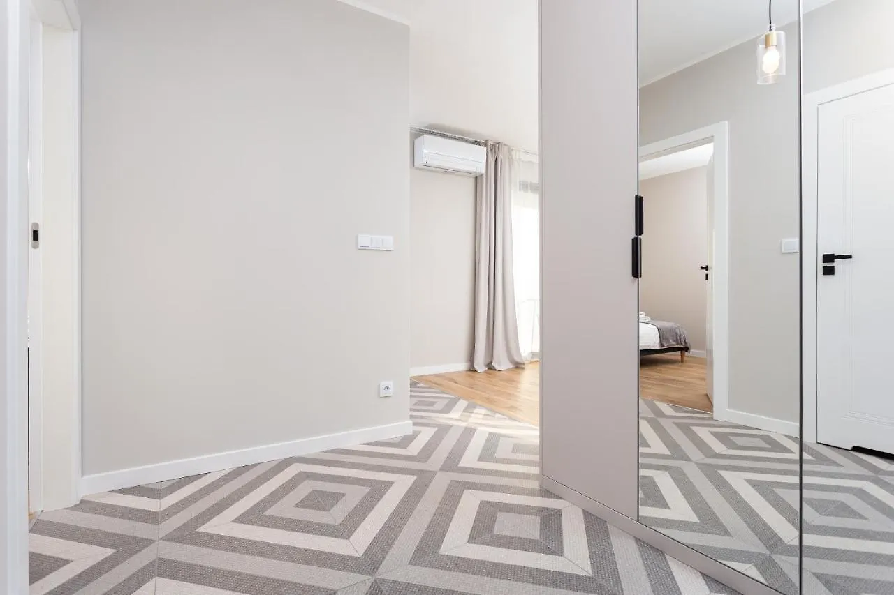 City Of The Kings - Indigo Apartment Krakow 0*,  Poland